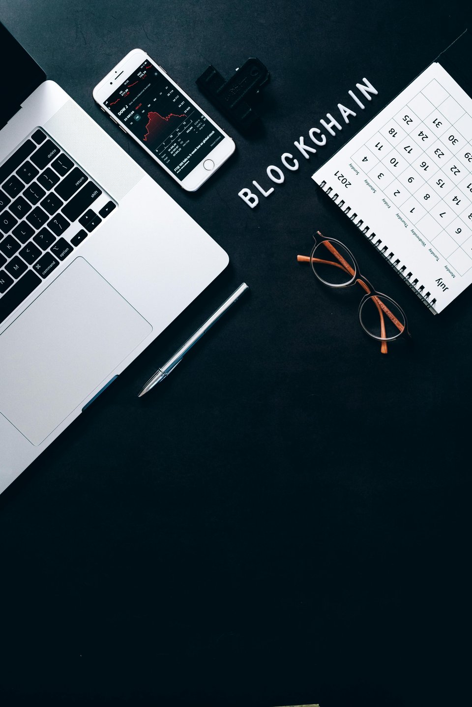 pexels-leeloothefirst-7887812